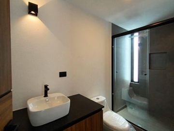 CASA EN VENTA EN FRACCIONAMIENTO MONTERREAL, CHOLULA RIVADAVIA.