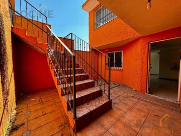 Casa en venta, Xalapa Ver. Desiderio Pavón entre Rébsamen y Esteban mascareñas
