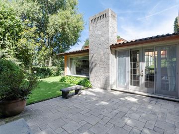 Espectacular casa sobre el Campo de Golf de Los Encinos