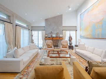 Espectacular casa sobre el Campo de Golf de Los Encinos