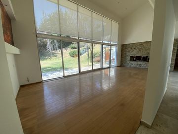 Casa en condominio en Renta Bosque Esmeralda, Atizapan