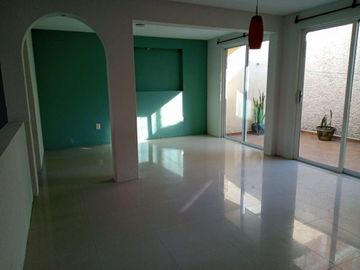 Casa en Renta en San Lucas Tepetlacalco, Tlalnepantla de Baz