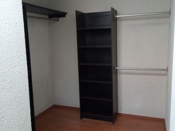 Casa en Renta en San Lucas Tepetlacalco, Tlalnepantla de Baz