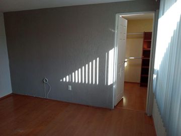 Casa en Renta en San Lucas Tepetlacalco, Tlalnepantla de Baz