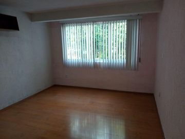 Casa en Renta en San Lucas Tepetlacalco, Tlalnepantla de Baz