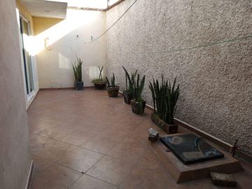 Casa en Renta en San Lucas Tepetlacalco, Tlalnepantla de Baz