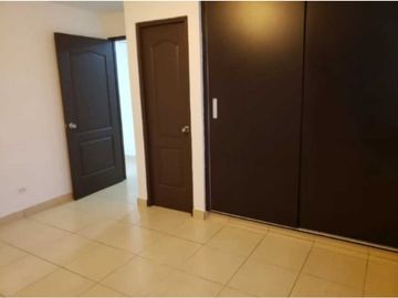 VENDO CASA EN LA CHORRERA ALTOS DEL CAMPO 3R