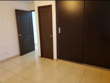 VENDO CASA EN LA CHORRERA ALTOS DEL CAMPO 3R