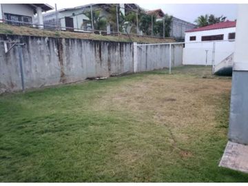 VENDO CASA EN LA CHORRERA ALTOS DEL CAMPO 3R