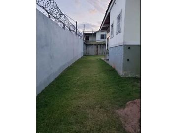 VENDO CASA EN LA CHORRERA ALTOS DEL CAMPO 3R