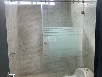 DEPARTAMENTOS DE VENTA EN EDIFICIO POR ESTRENAR SECTOR NORTE RIOBAMBA
