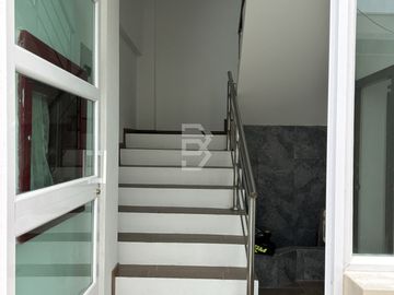 DEPARTAMENTOS DE VENTA EN EDIFICIO POR ESTRENAR SECTOR NORTE RIOBAMBA