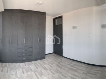 DEPARTAMENTOS DE VENTA EN EDIFICIO POR ESTRENAR SECTOR NORTE RIOBAMBA