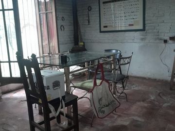 CASA QUINTA EN VENTA - 4 AMBIENTES - ING. MASCHWITZ ESCOBAR