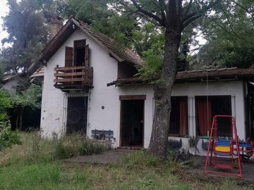 CASA QUINTA EN VENTA - 4 AMBIENTES - ING. MASCHWITZ ESCOBAR