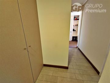 Departamento en Venta en Los Espinos con Macul 2D 2B Estacionamiento y Bodega