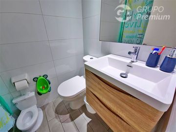 Departamento en Venta en Los Espinos con Macul 2D 2B Estacionamiento y Bodega