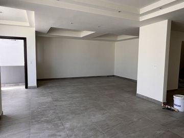 Casa nueva con vista al mar