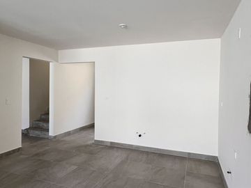 Casa nueva con vista al mar