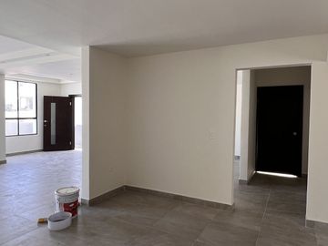 Casa nueva con vista al mar