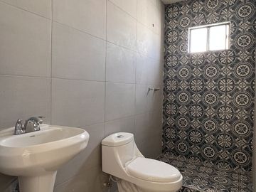 Casa nueva con vista al mar