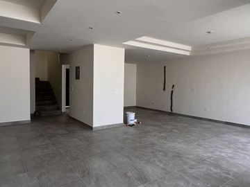 Casa nueva con vista al mar