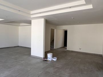 Casa nueva con vista al mar