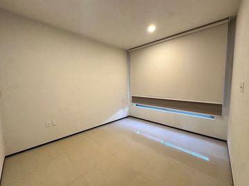 Casa en VENTA, dentro del Fracc. 7mo Retorno de los Alpes,  Altozano