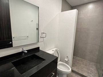 Casa en VENTA, dentro del Fracc. 7mo Retorno de los Alpes,  Altozano