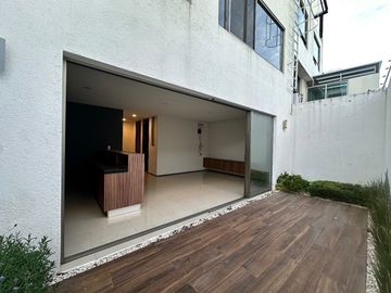 Casa en VENTA, dentro del Fracc. 7mo Retorno de los Alpes,  Altozano