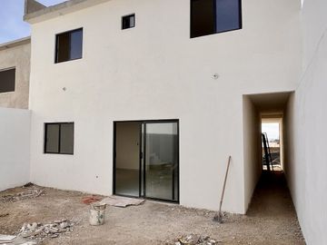 Casa nueva en venta, sobre calle Ambar