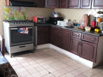 CASA EN VENTA PARA REMODELAR EN JARDINES DEL COUNTRY