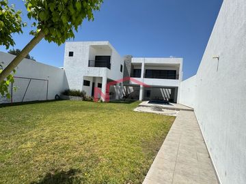 SE VENDE QUINTA CON JARDIN Y ALBERCA EN TORRECILLAS Y RAMONES