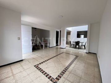 Venta Casa en la Flora