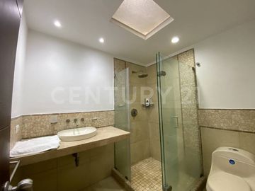 Venta Casa en la Flora