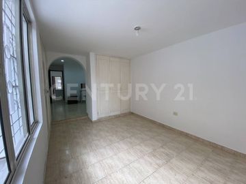 Venta Casa en la Flora
