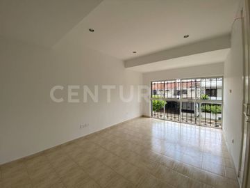 Venta Casa en la Flora