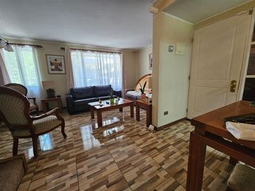Casa en Venta en CALBUCURA