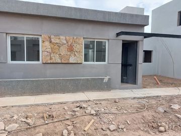VENTA CASA MAIPU A ESTRENAR COMPLEJO PRIVADO