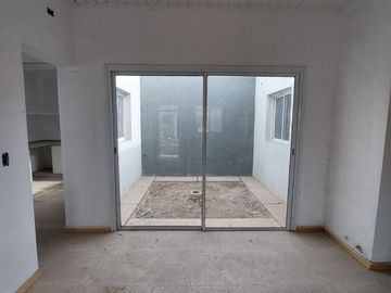 VENTA CASA MAIPU A ESTRENAR COMPLEJO PRIVADO