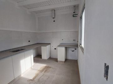VENTA CASA MAIPU A ESTRENAR COMPLEJO PRIVADO