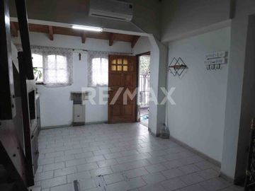 VENTA –  CASA 3 DORM.  GDOR. MASTROPIEDRA, NEUQUÉN