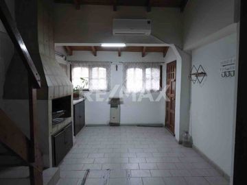 VENTA –  CASA 3 DORM.  GDOR. MASTROPIEDRA, NEUQUÉN