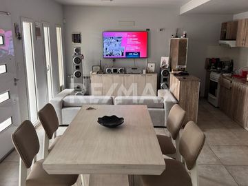 VENTA DUPLEX 2 DORMITORIOS, AMARANTO SUAREZ, NQN