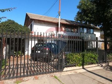 Excelente ubicación, Macul. Villa Santa Carolina!!