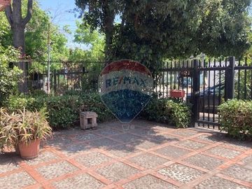 Excelente ubicación, Macul. Villa Santa Carolina!!