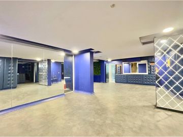 LOCAL (HOTEL) CON PATENTES COMERCIALES