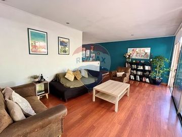 Excelente Casa con Jardín en Condominio, Chamisero