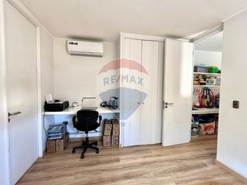 Excelente Casa con Jardín en Condominio, Chamisero