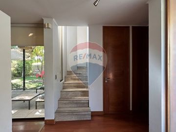 Excelente Casa con Jardín en Condominio, Chamisero